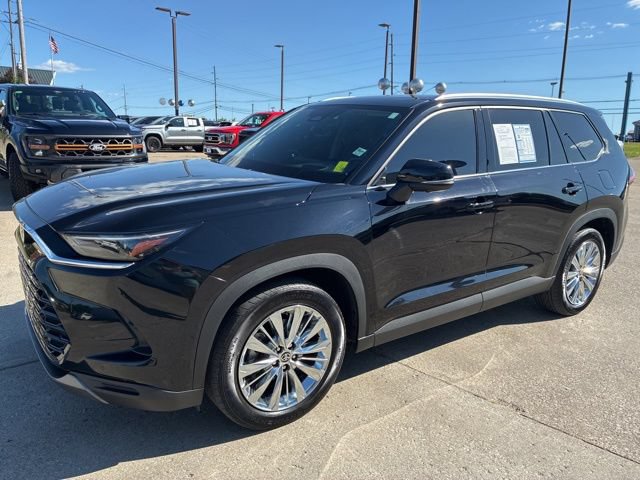 Used 2024 Toyota Grand Highlander AWD image 3