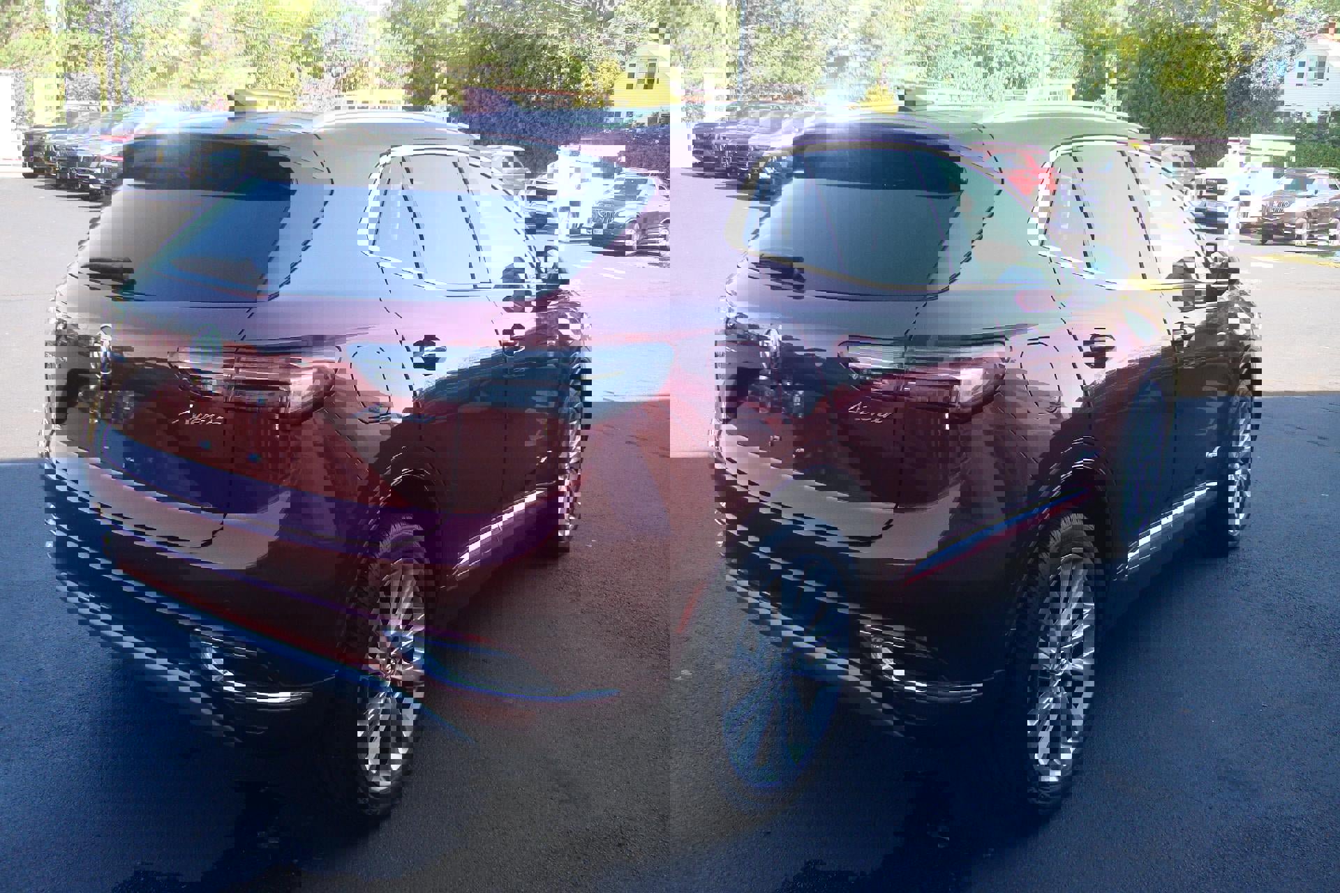 Used 2023 Buick Envision Avenir image 4