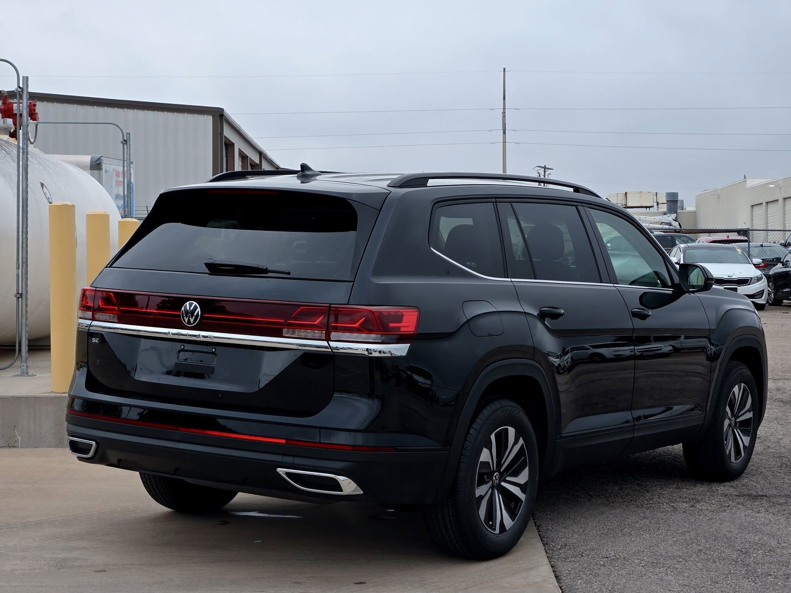 New 2026 Volkswagen Atlas SE image 4