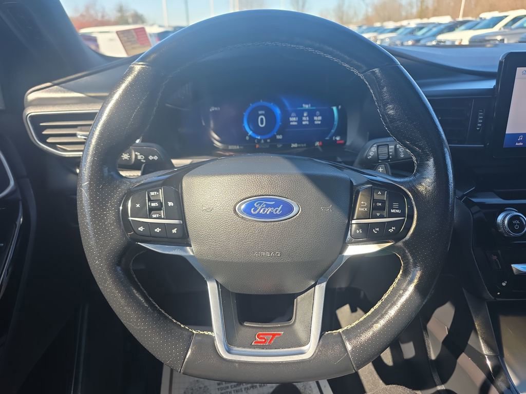 Used 2022 Ford Explorer ST image 25