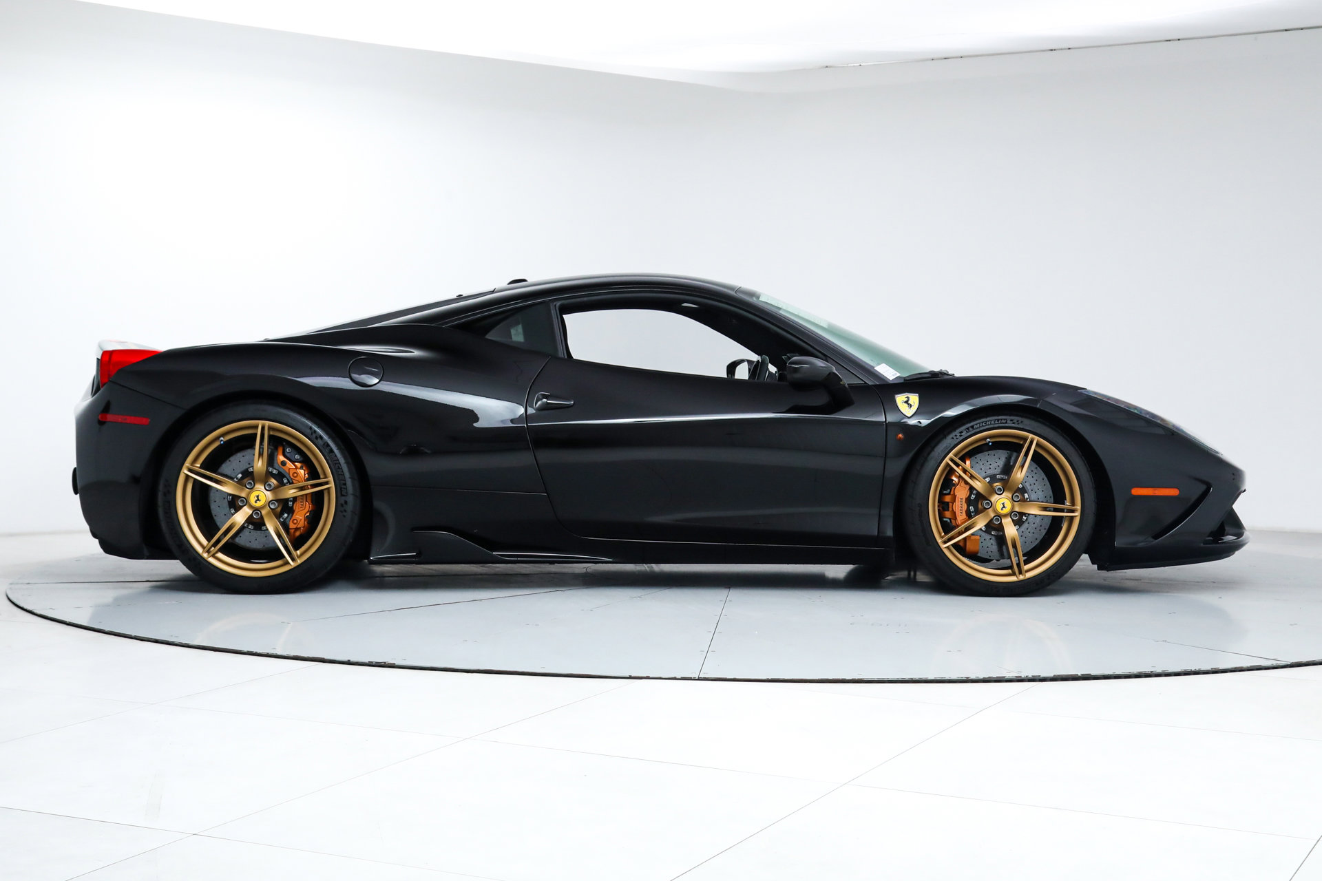 Certified 2015 Ferrari 458 Speciale Coupe RWD image 9