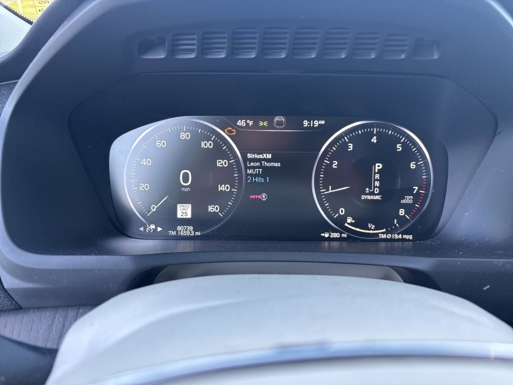 Used 2020 Volvo XC90 T6 Momentum w/ Protection Package Premier image 23