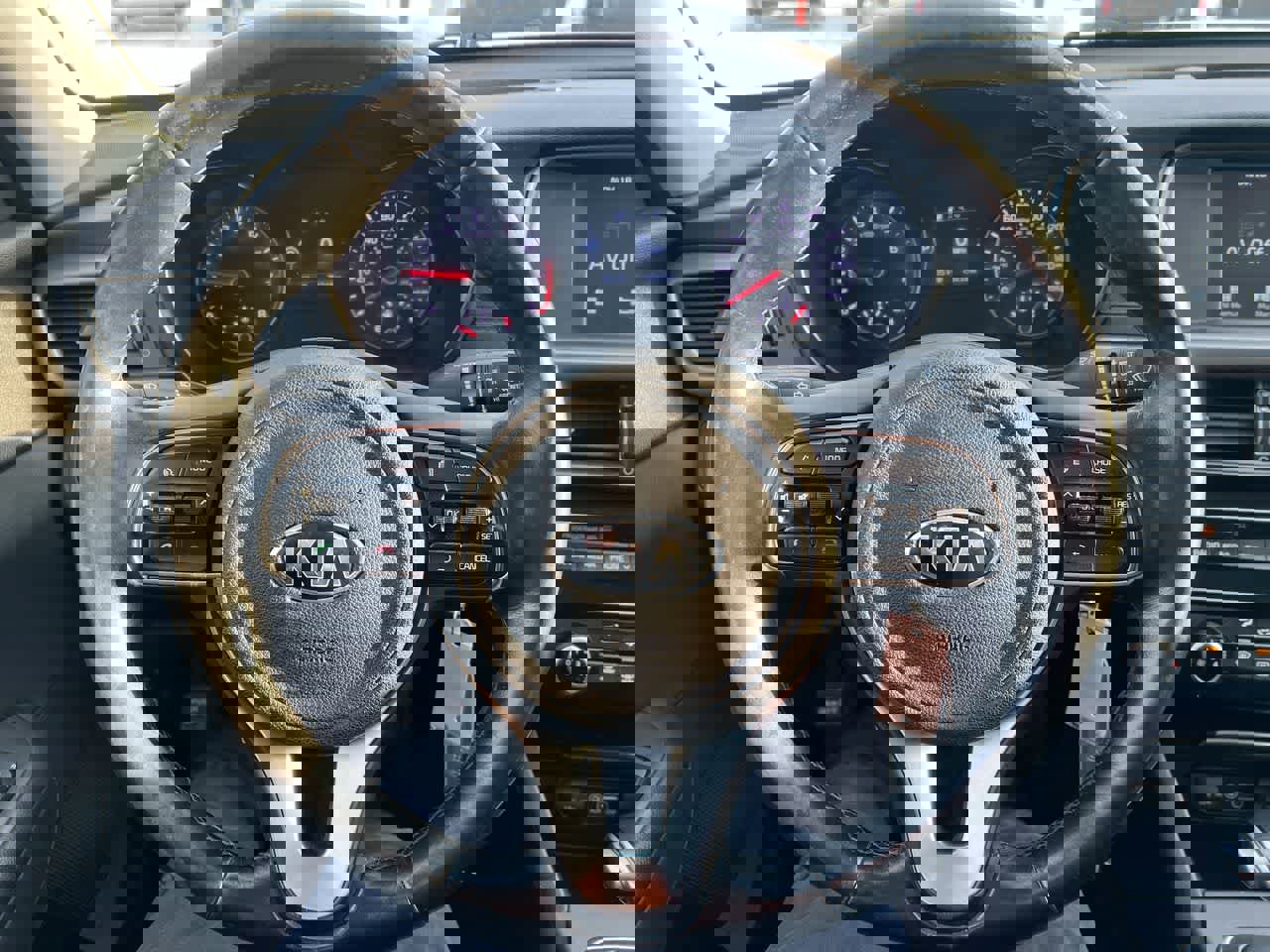 Used 2018 Kia Optima LX image 14