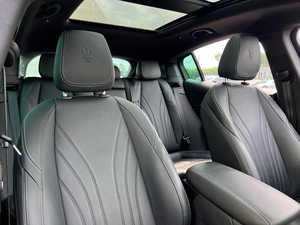 Used 2023 Maserati Grecale GT AWD/4WD image 28