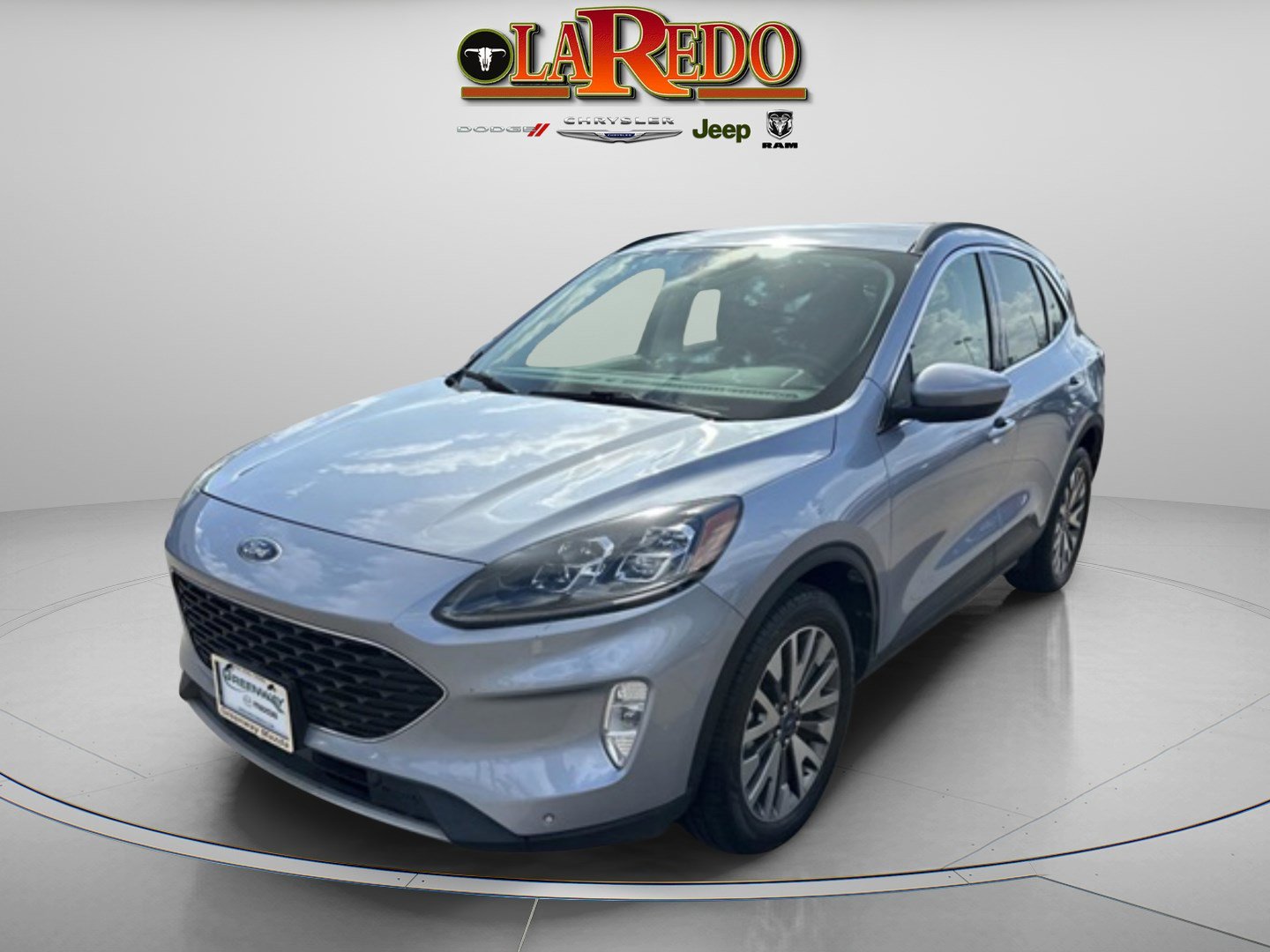 Used 2022 Ford Escape Titanium image 3
