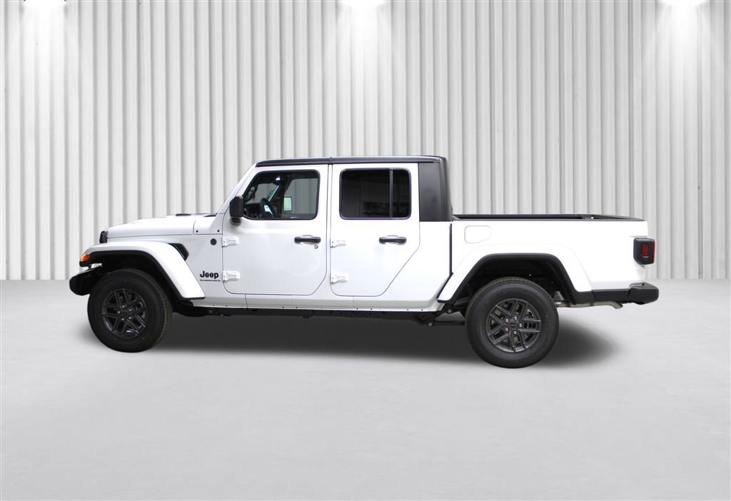 New 2026 Jeep Gladiator Sport image 7