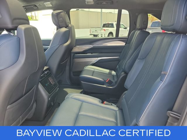Certified 2025 Cadillac Escalade IQ Luxury 2 w/ LPO, Premium Carpet Package AWD/4WD image 15