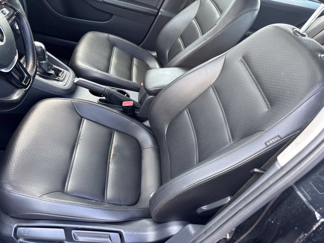 Used 2015 Volkswagen Jetta SE FWD image 14