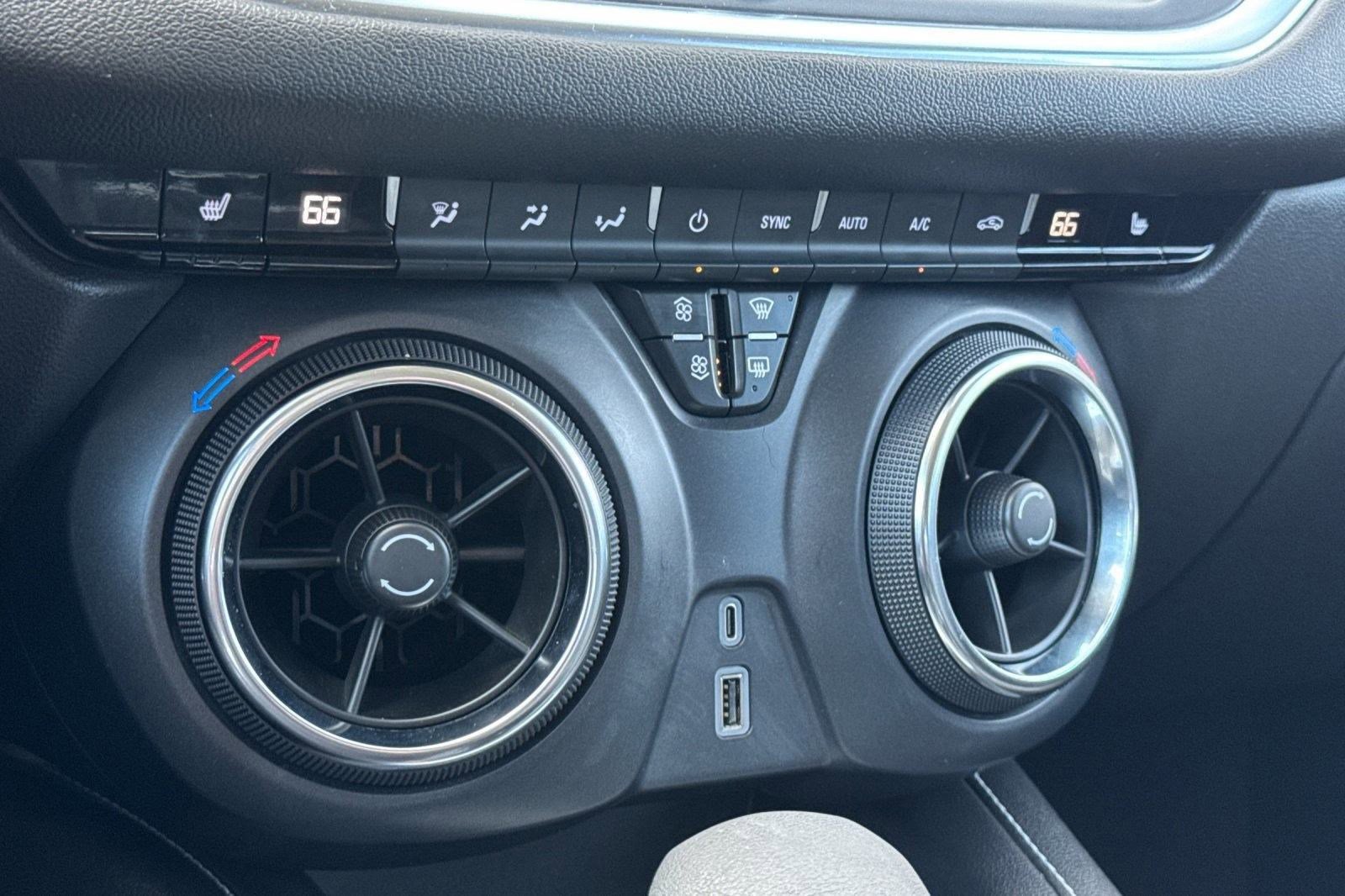 Used 2025 Chevrolet Blazer LT image 25