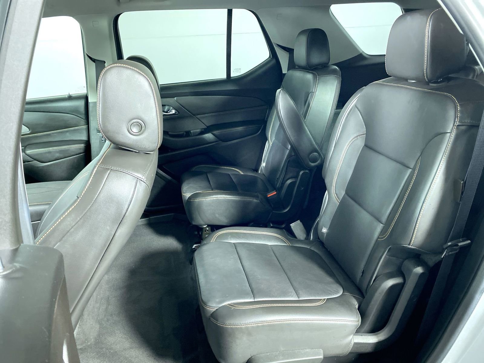 Used 2020 Chevrolet Traverse RS image 21