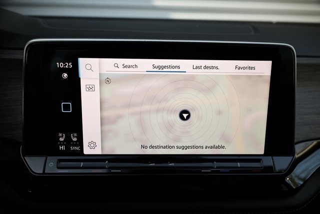 Used 2024 Volkswagen Atlas SEL Premium R-Line image 37