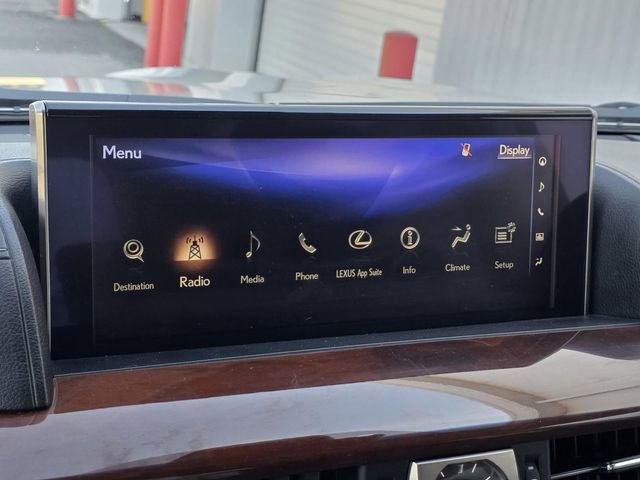 Used 2019 Lexus LX 570 4WD w/ Luxury Package image 21
