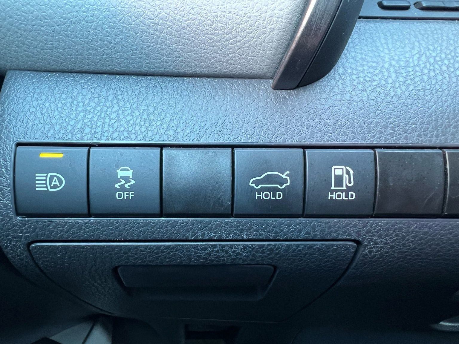 Used 2024 Toyota Camry LE FWD image 32