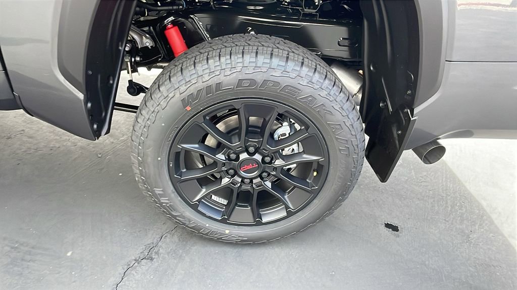 New 2026 Toyota Tundra Limited AWD/4WD image 29