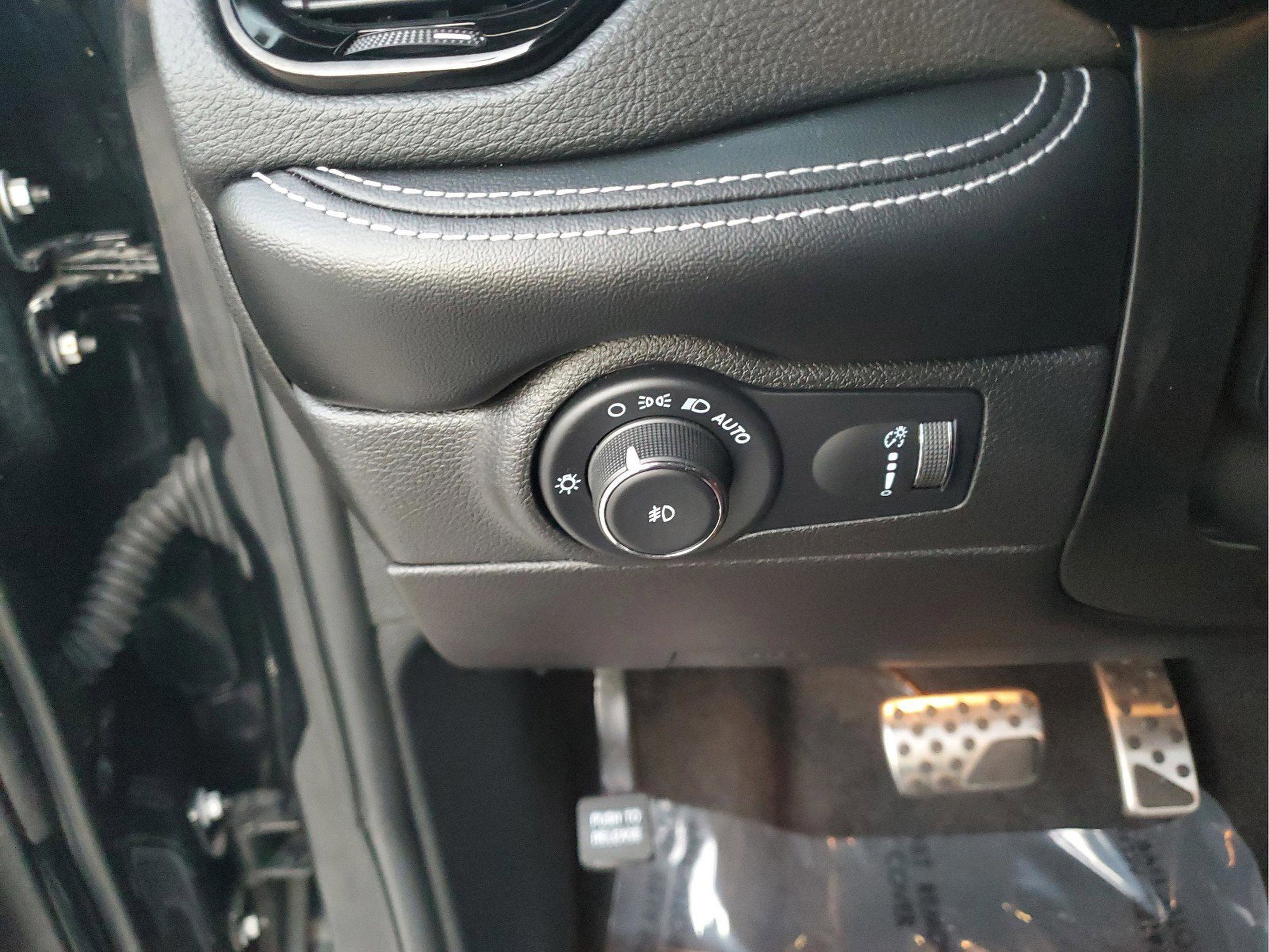 Certified 2021 Dodge Durango SRT w/ Trailer Tow Group IV image 26