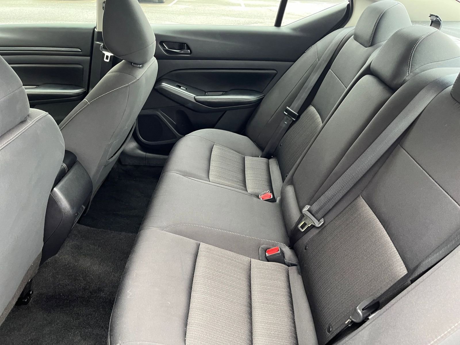 Used 2025 Nissan Altima 2.5 SV image 27