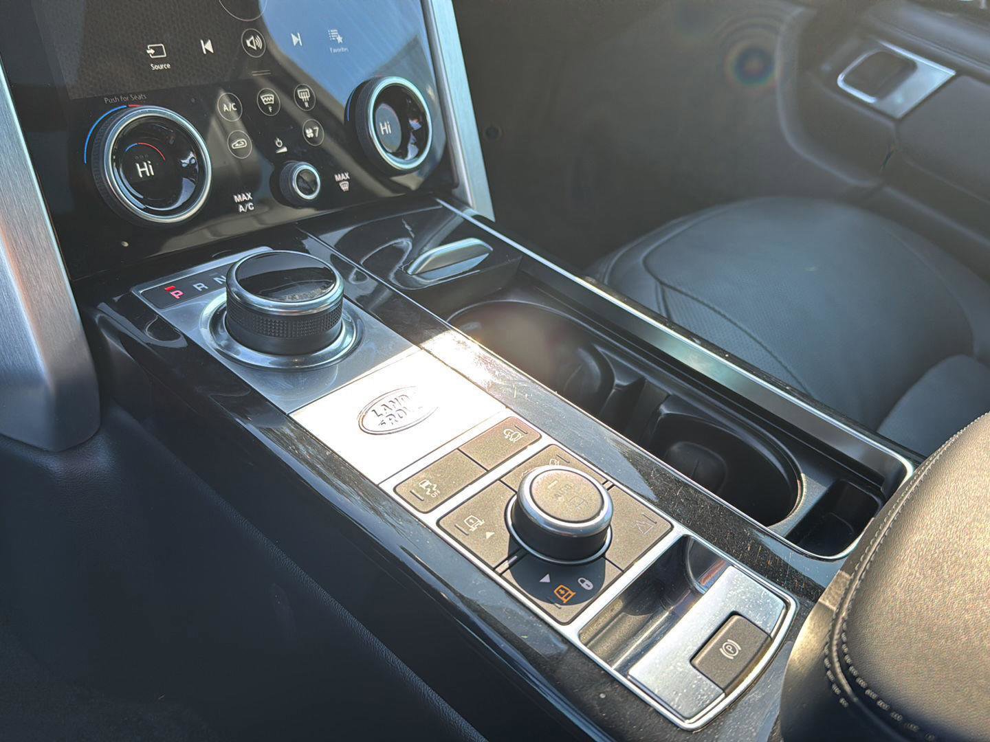 Used 2022 Land Rover Range Rover P525 Westminster Edition image 24