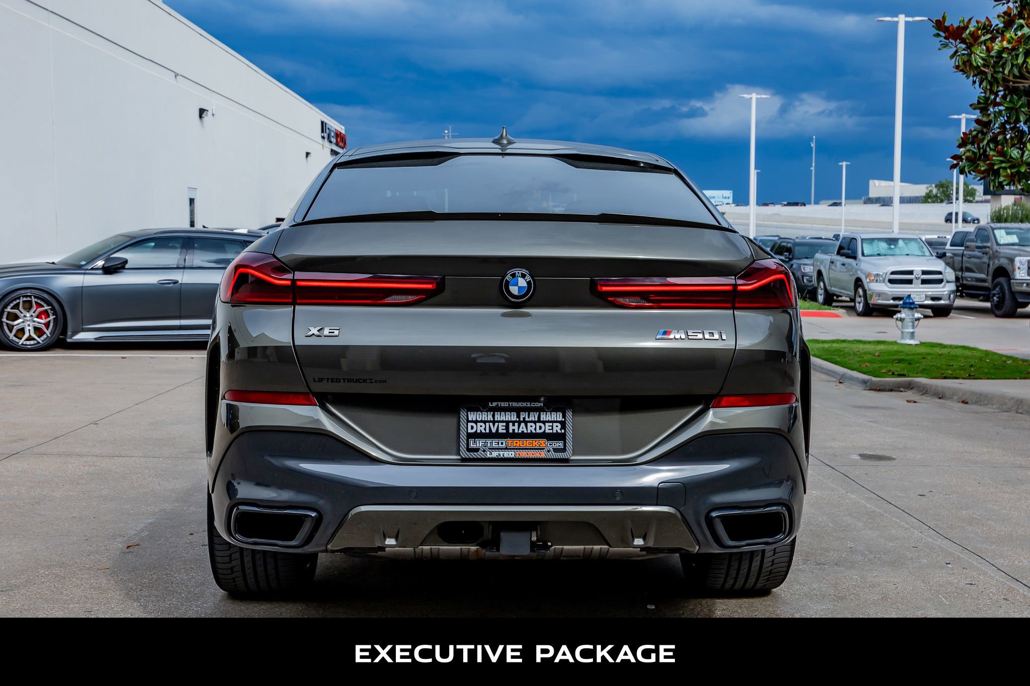 Used 2022 BMW X6 M50i w/ Executive Package AWD/4WD image 7