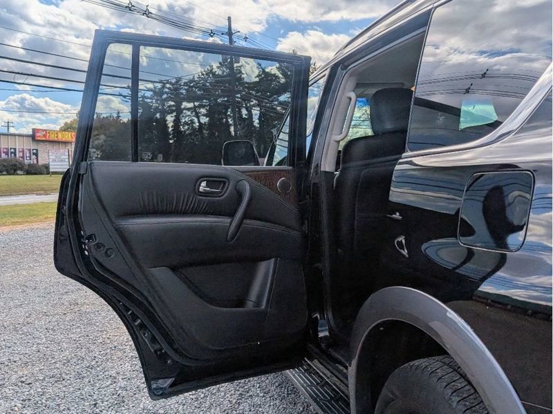 Used 2017 Nissan Armada SL w/ Interior Lighting Package image 19