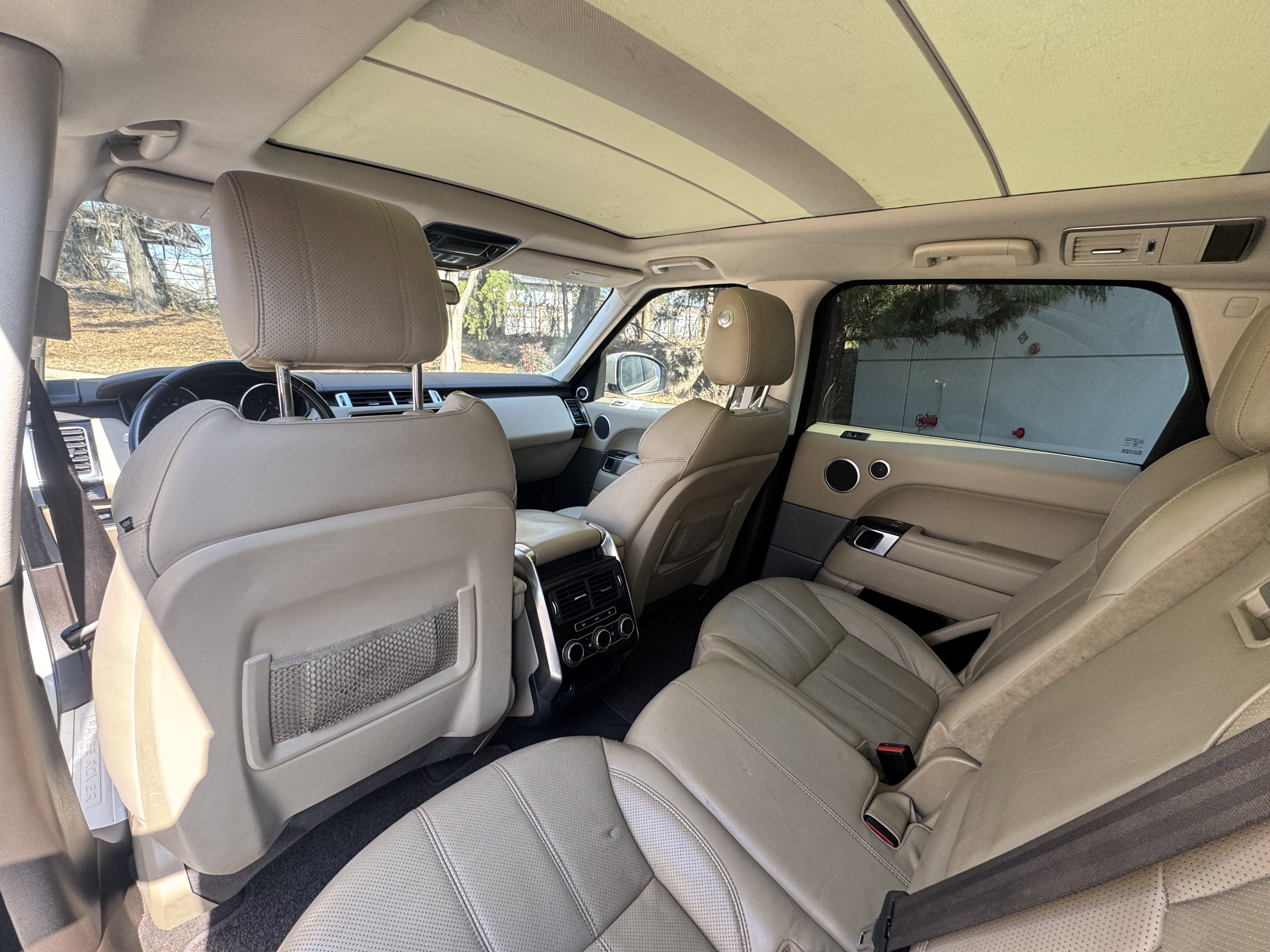 Used 2014 Land Rover Range Rover Sport HSE image 20