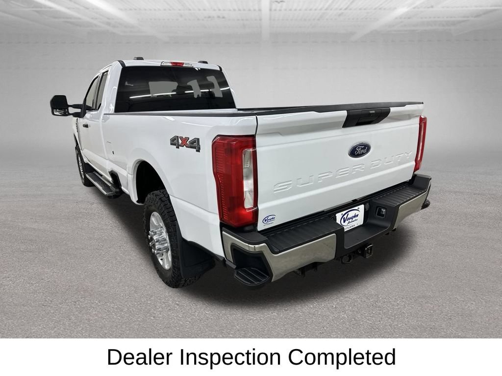Used 2023 Ford F250 XLT w/ Snow Plow/Camper Package AWD/4WD image 9