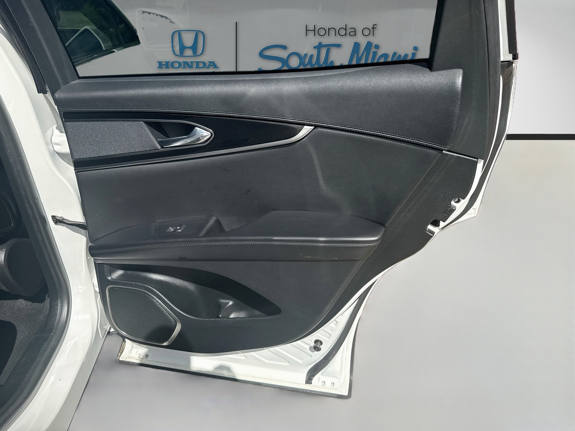 Used 2023 Lincoln Nautilus AWD w/ Premium Package image 30