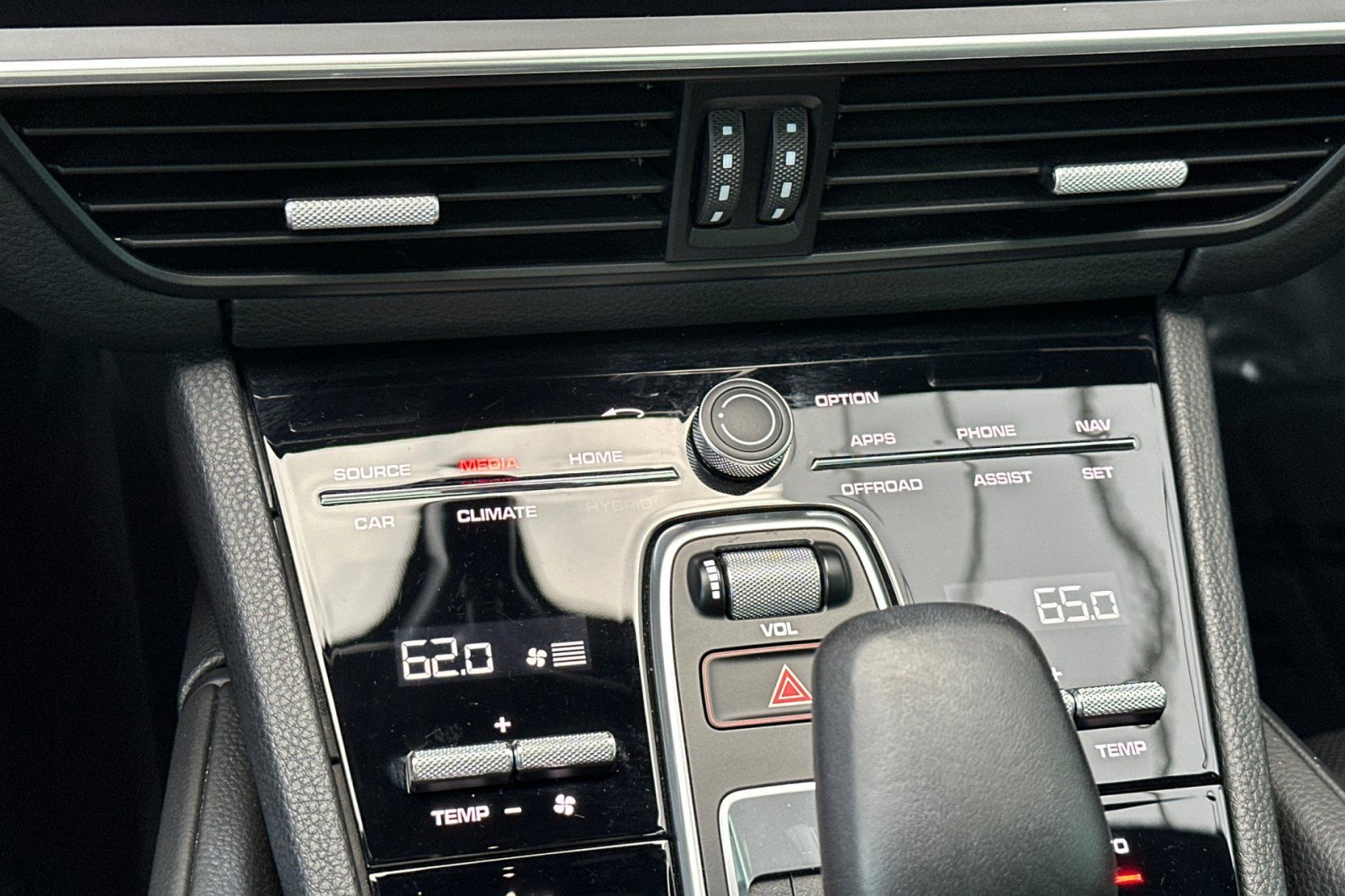 Used 2023 Porsche Cayenne image 21