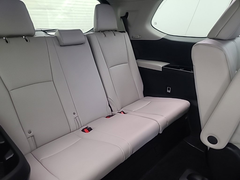 Used 2026 Toyota Grand Highlander AWD image 19