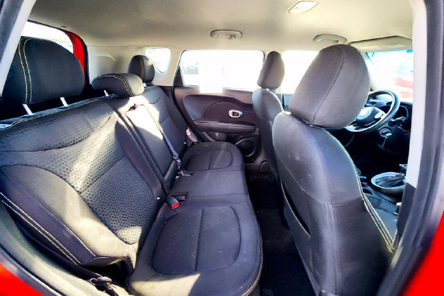 Used 2016 Kia Soul + FWD image 24