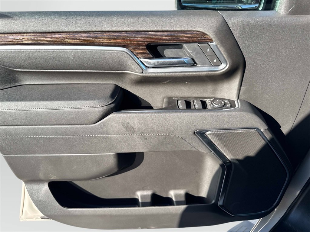 New 2026 GMC Sierra 2500 SLE w/ SLE Value Package; image 10