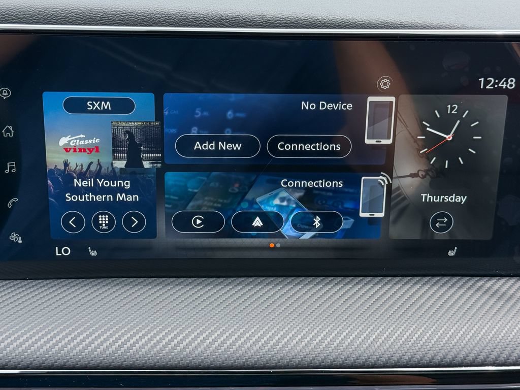 Certified 2025 Nissan Kicks SR w/ SR Premium Package AWD/4WD image 21
