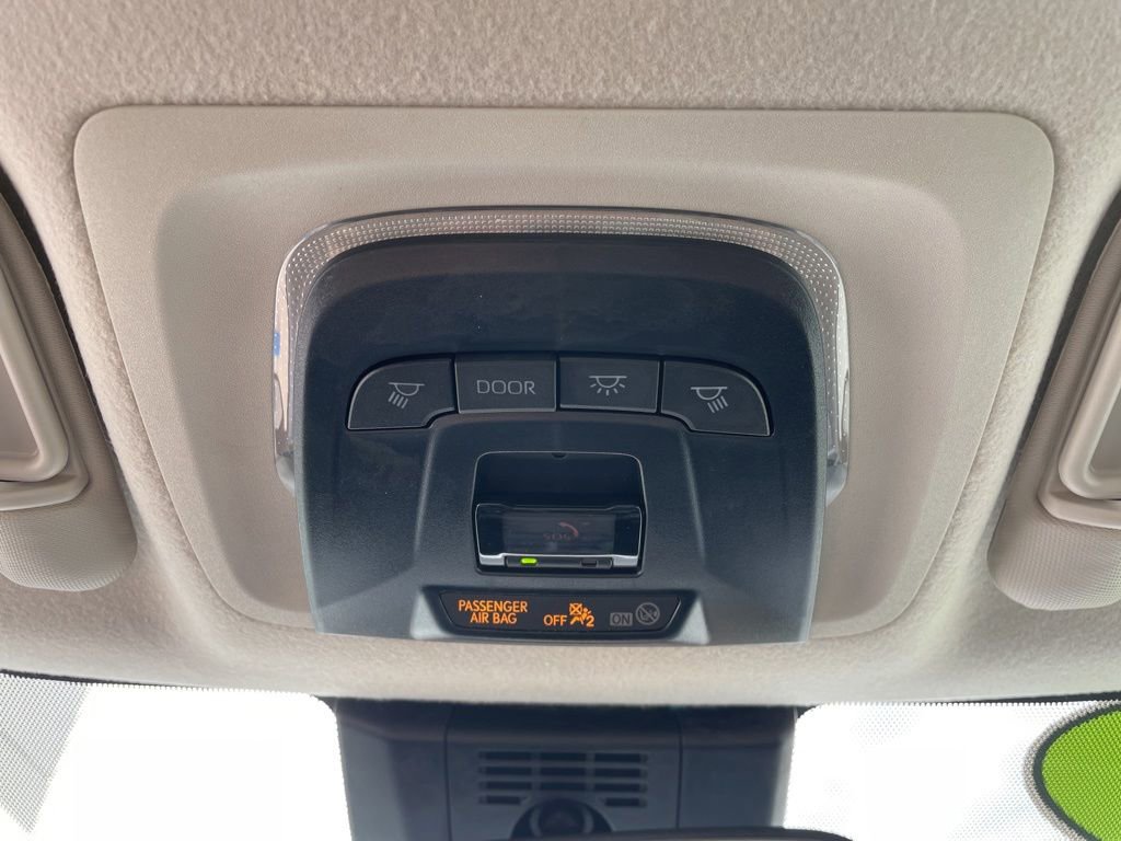Used 2026 Toyota Corolla LE FWD image 17