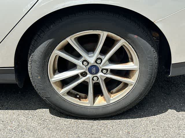 Used 2016 Ford Focus SE FWD image 5