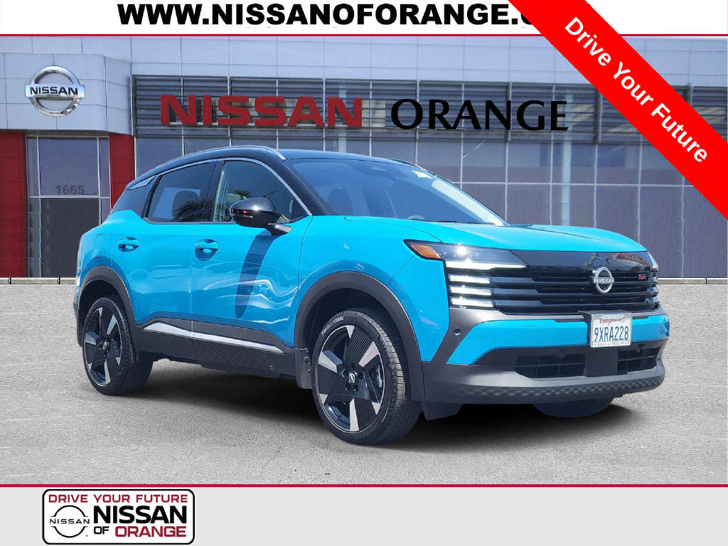Used 2025 Nissan Kicks SR FWD image 1