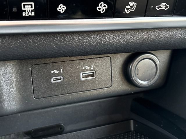 Certified 2022 Nissan Rogue SV image 16