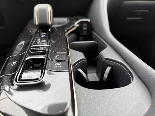 Certified 2025 Toyota Crown Signia w/ Tow-Hitch Package (TMS) image 19