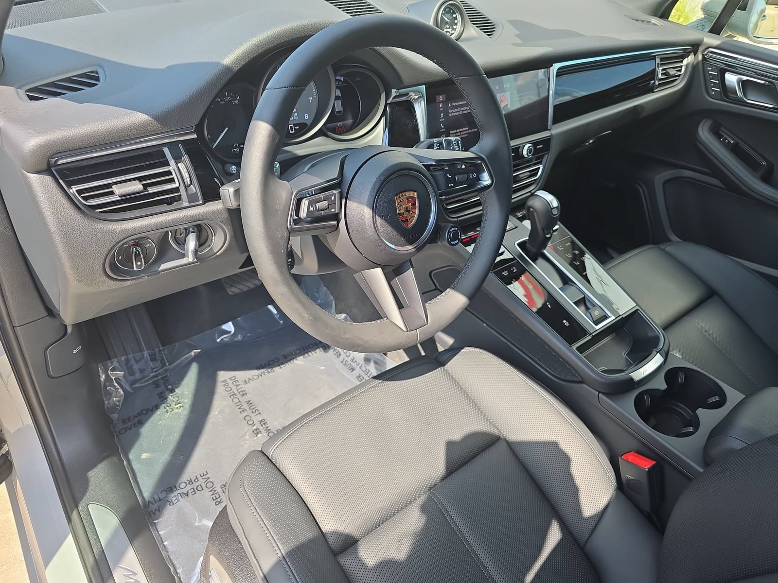 New 2026 Porsche Macan S AWD/4WD image 4
