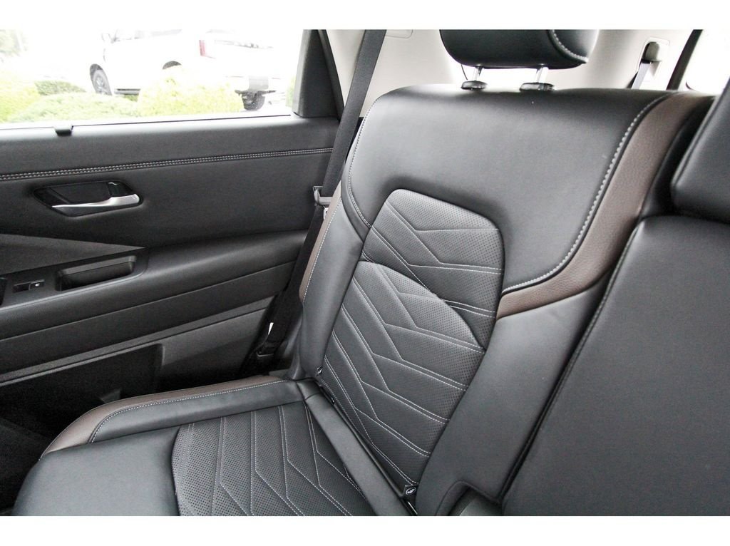 Certified 2024 Nissan Pathfinder Platinum w/ Cargo Package FWD image 11