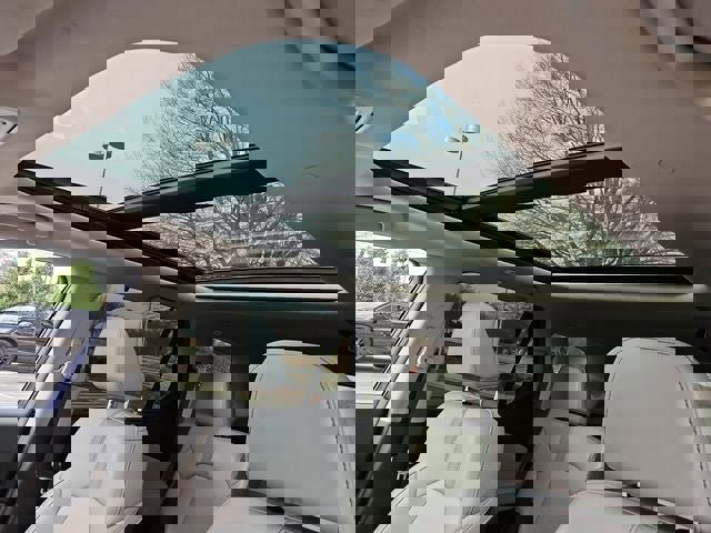 Used 2025 Honda Pilot Touring image 19