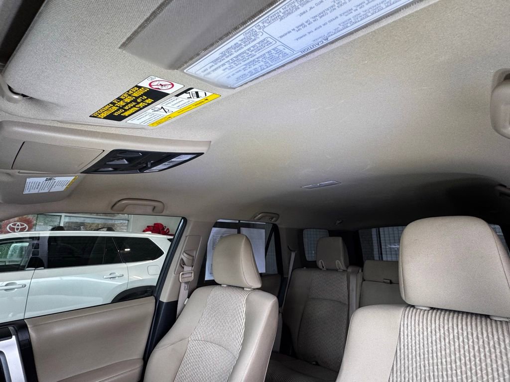 Used 2023 Toyota 4Runner SR5 AWD/4WD image 36