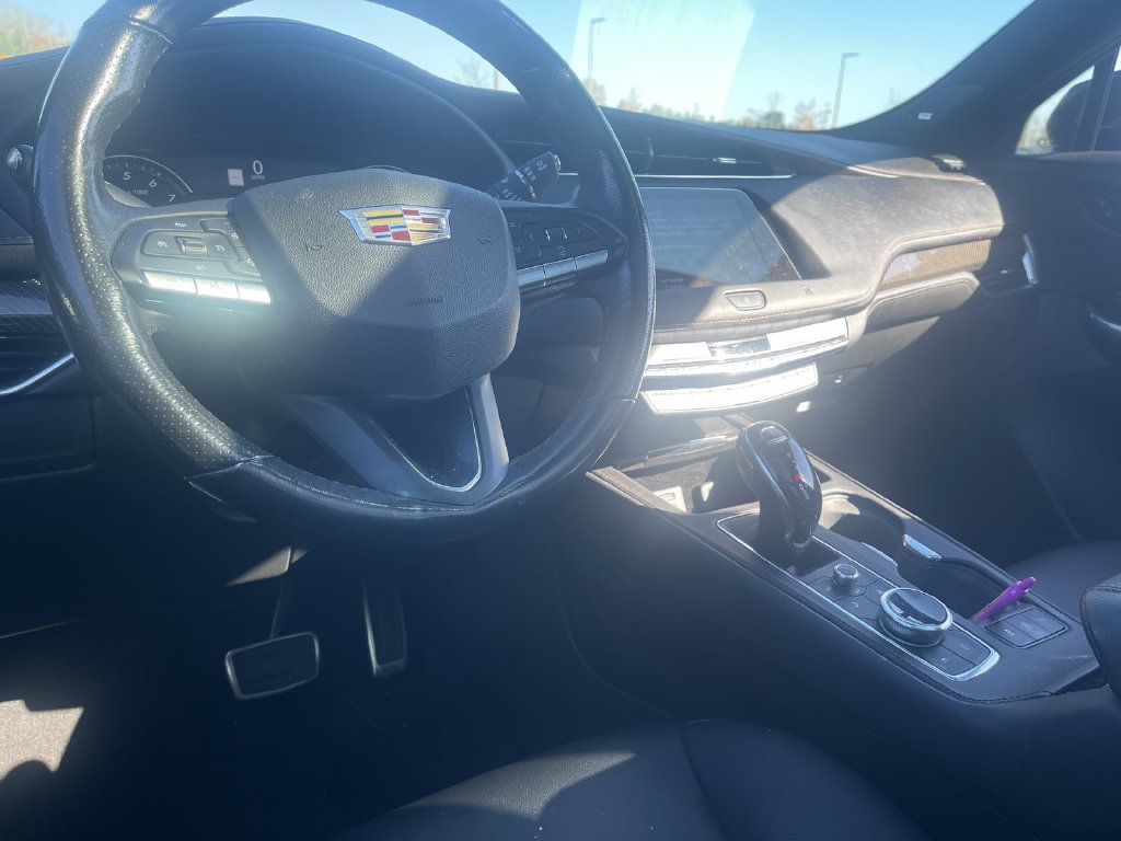 Used 2020 Cadillac XT4 Sport w/ Sun And Sound Package AWD/4WD image 11