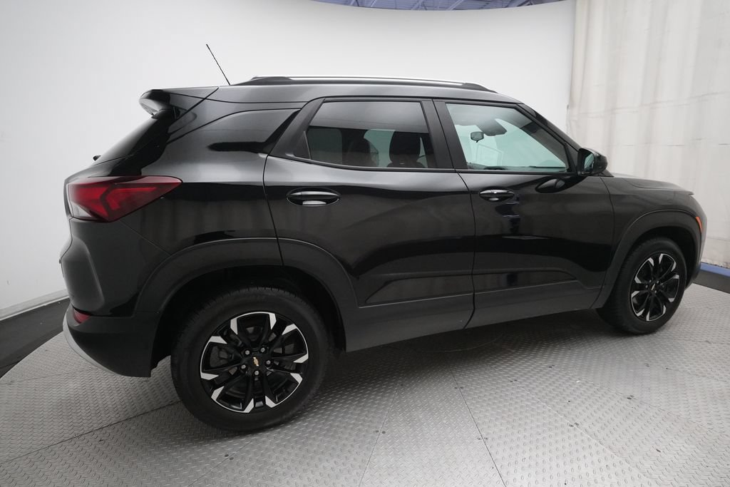 Used 2023 Chevrolet TrailBlazer LT FWD image 34