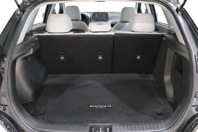 Used 2023 Hyundai Kona SE w/ Cargo Package AWD/4WD image 31