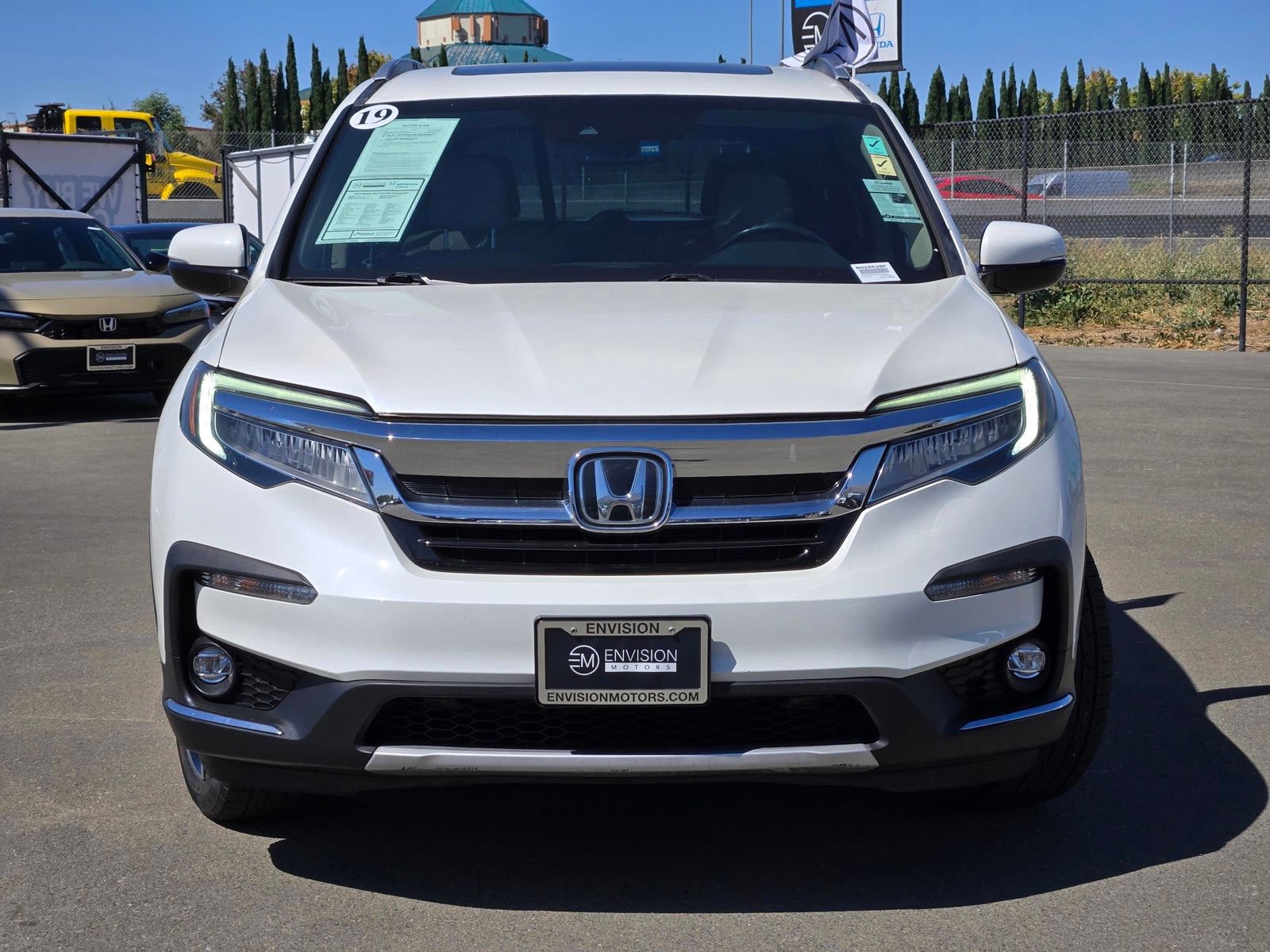 Used 2019 Honda Pilot Touring image 2