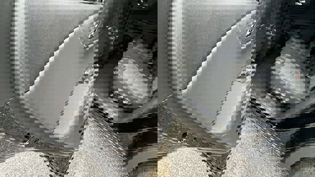 New 2025 Chevrolet Blazer LT w/ Midnight/Sport Edition image 16