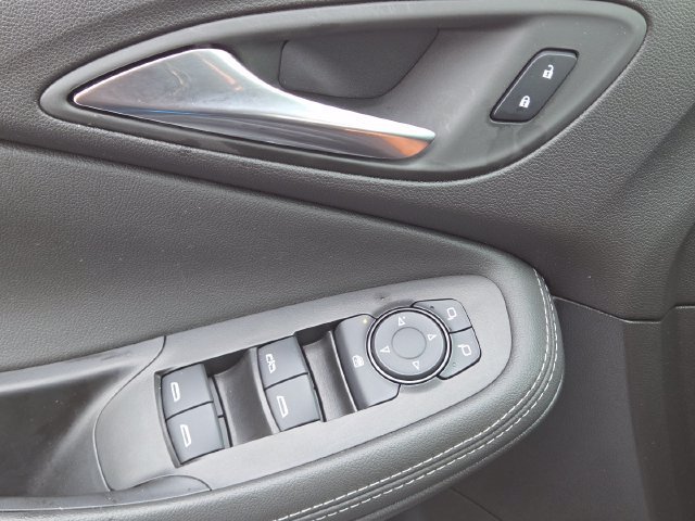 Used 2024 Buick Encore GX Sport Touring w/ Comfort Package FWD image 24