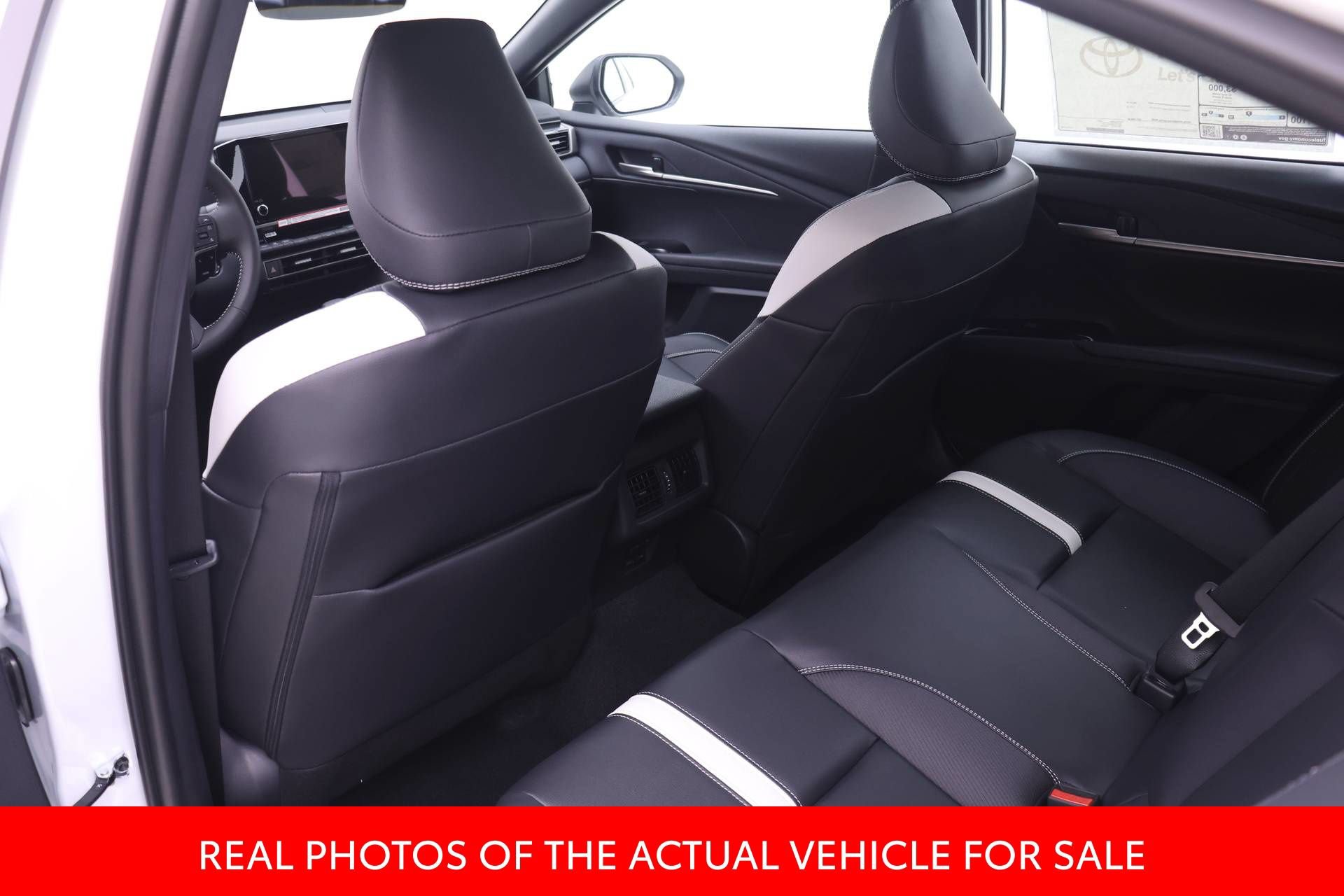 New 2026 Toyota Camry SE FWD image 11