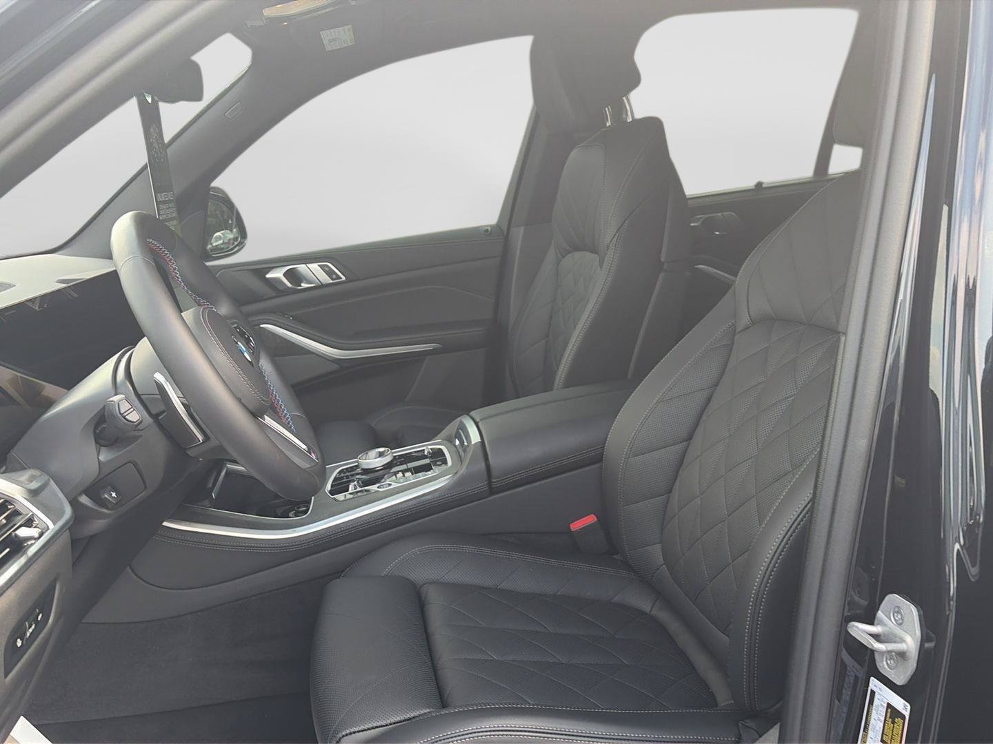 Certified 2025 BMW X5 M60i AWD/4WD image 10