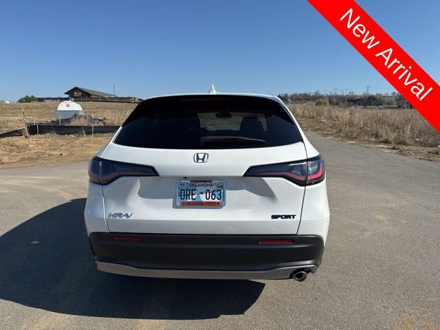 Used 2025 Honda HR-V Sport image 4