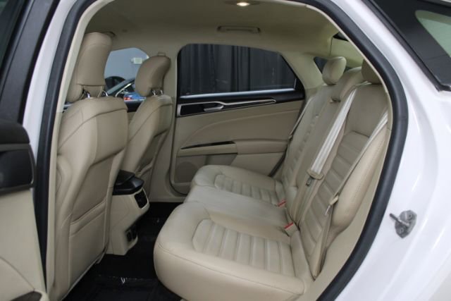 Used 2014 Ford Fusion Energi SE image 20